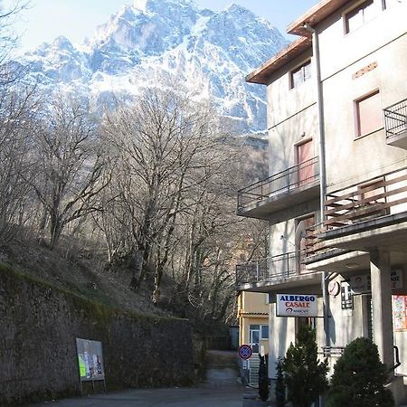 Hotel Casale Isola del Gran Sasso dʼItalia Extérieur photo