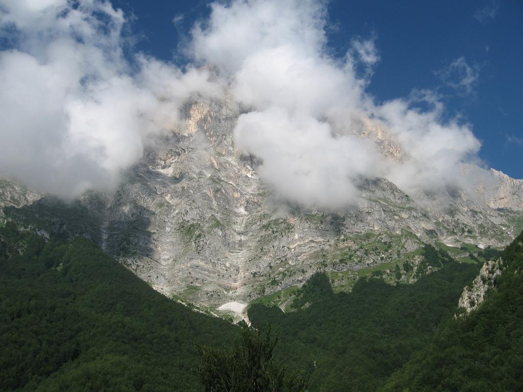 Hotel Casale Isola del Gran Sasso dʼItalia Extérieur photo